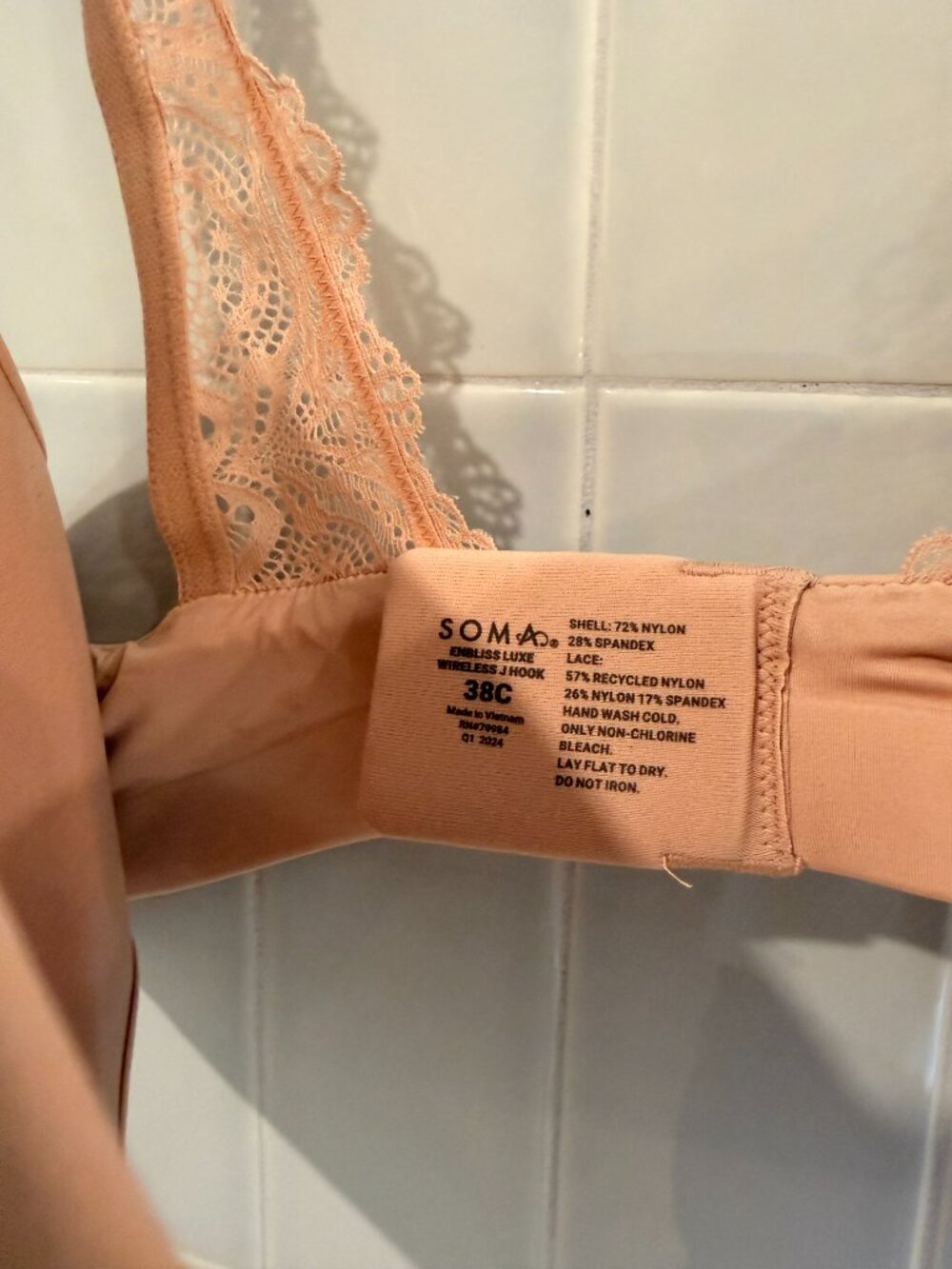 Soma Wireless Embliss Luxe Bra 38C - Picture 3 of 3